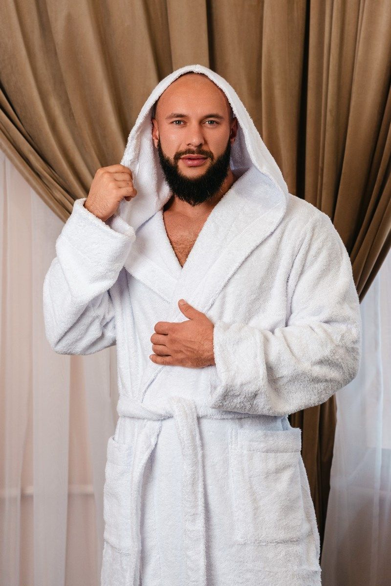 снимок Халат махровый с капюшоном, белый от магазина BIO-TEXTILES ОПТ
